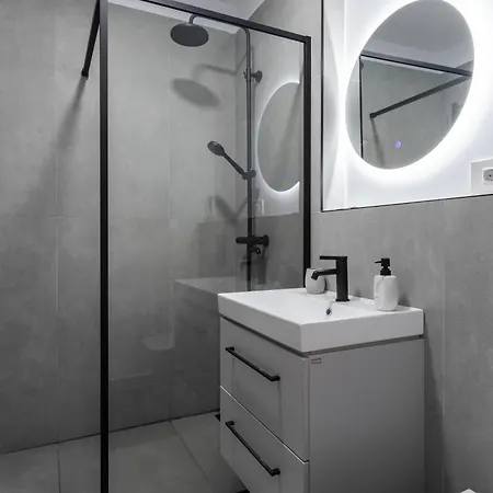 Jacuzzi Urban Heaven Studio Sinaia Exterior foto