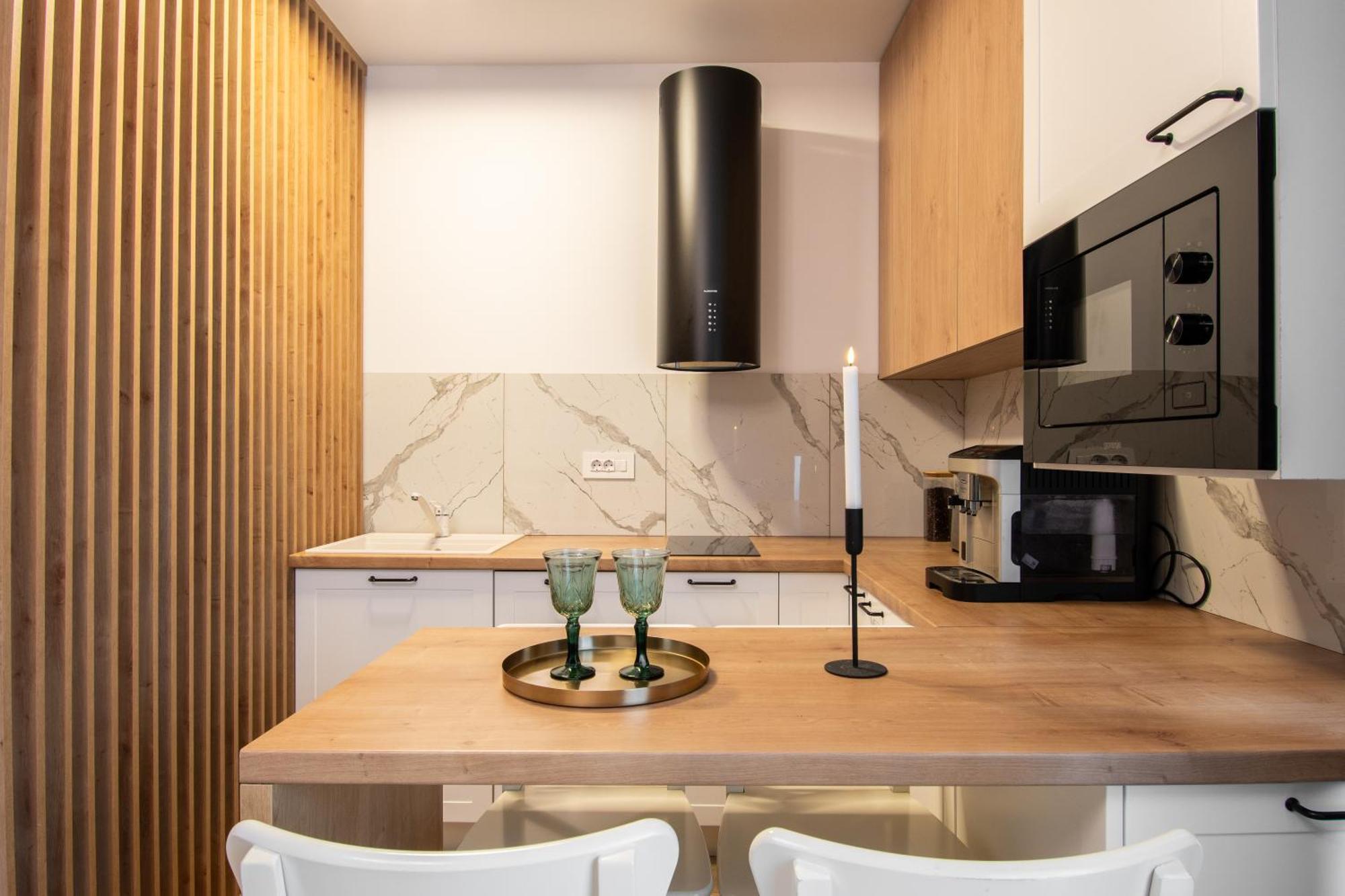 Appartement Jacuzzi Urban Heaven